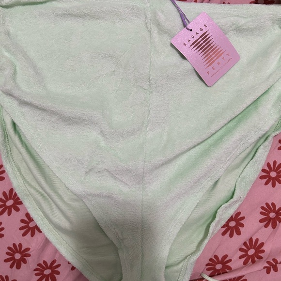 Savage X Fenty Light Green Lace-Up Pajama Top and Bottoms - Picture 3 of 12
